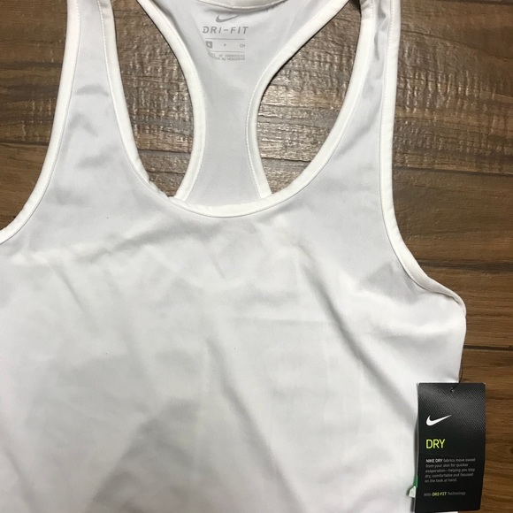 Nike Tank Top - Picture 4 of 4